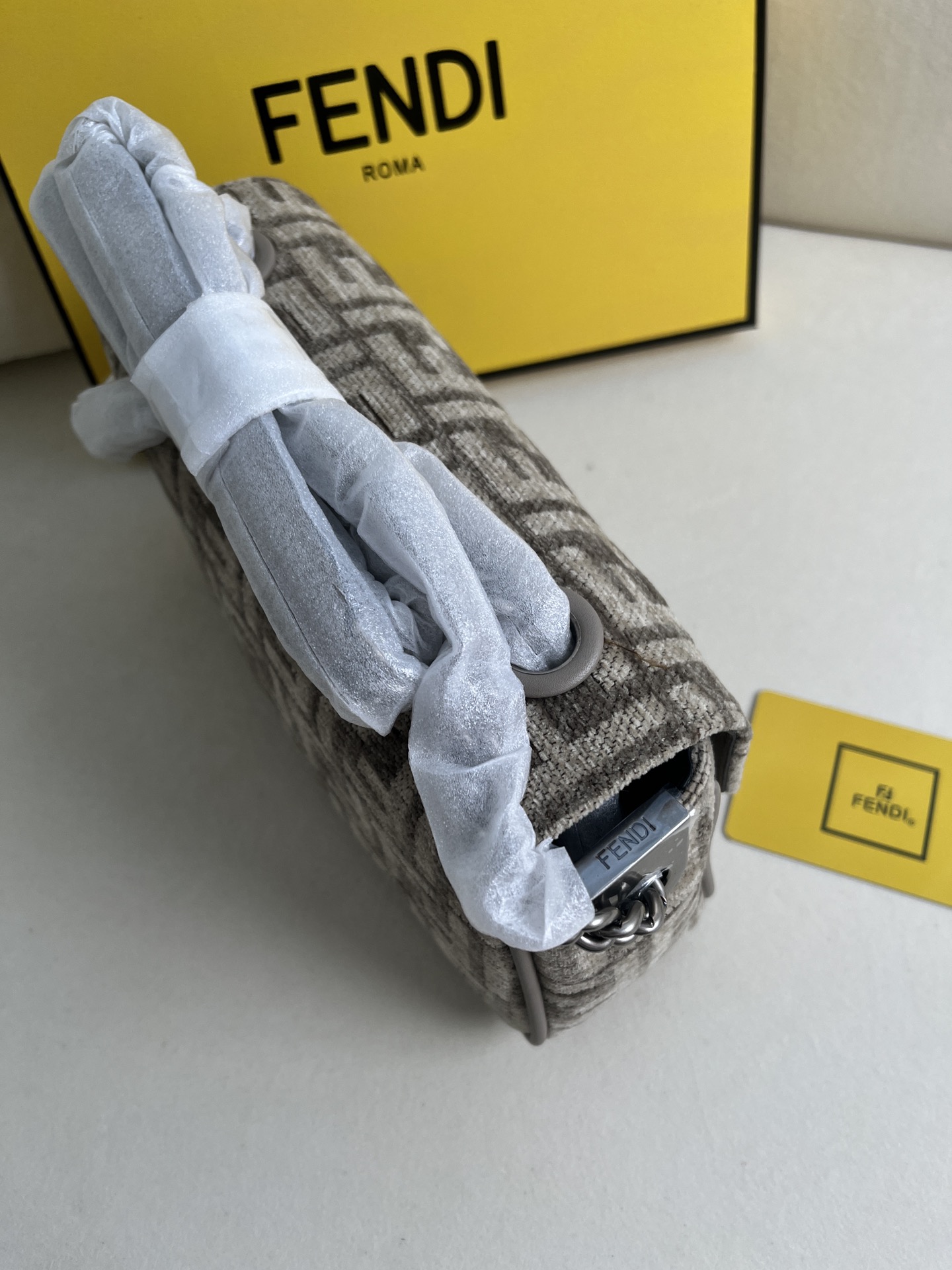 handbags FENDI 232 size:24*14*7cm - vstockx