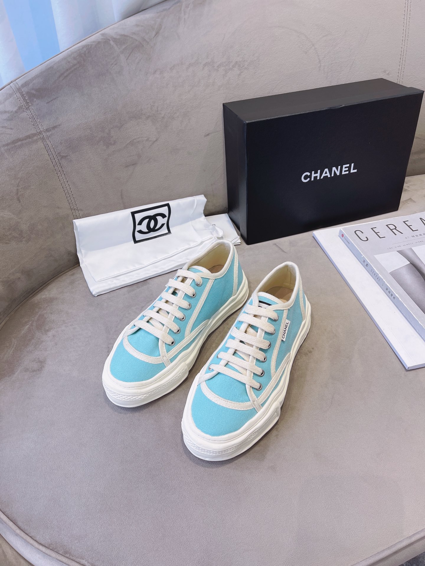 Chanel Flat canvas Sneaker 13 - vstockx
