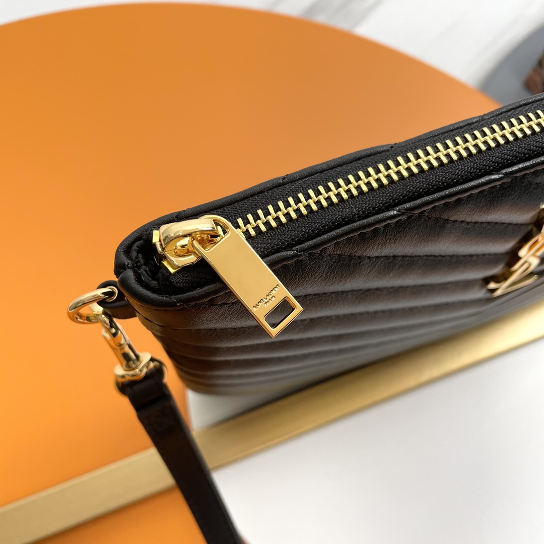 Handbags SAINT LAURENT 379039 size 24  17.5  1.5 cm - vstockx