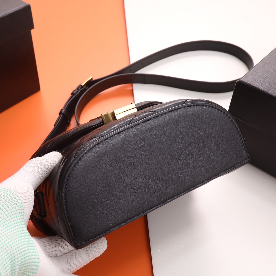 Handbags SAINT LAURENT 710080 size 19 X 15 X 8 cm - vstockx