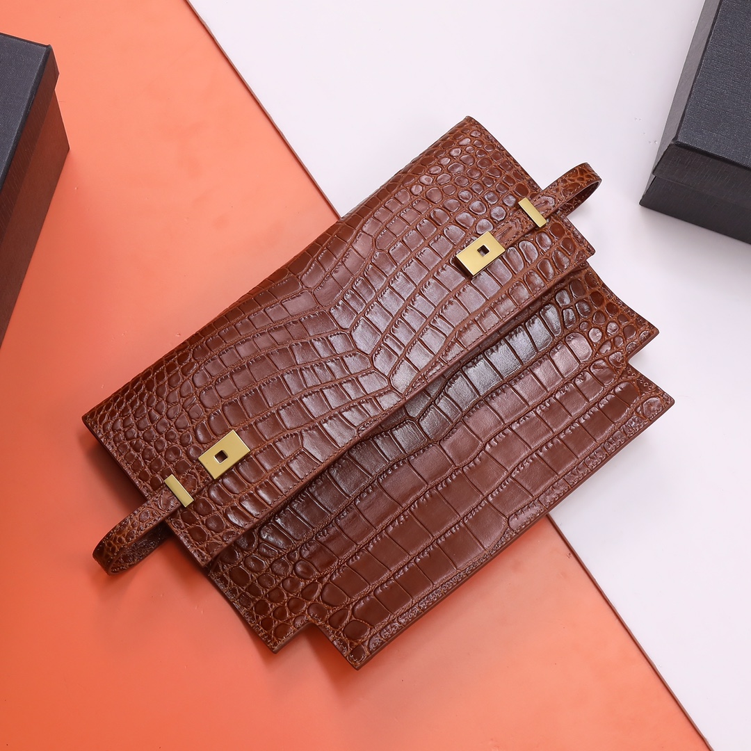 Handbags SAINT LAURENT 695949 size 31x14x3 cm - vstockx