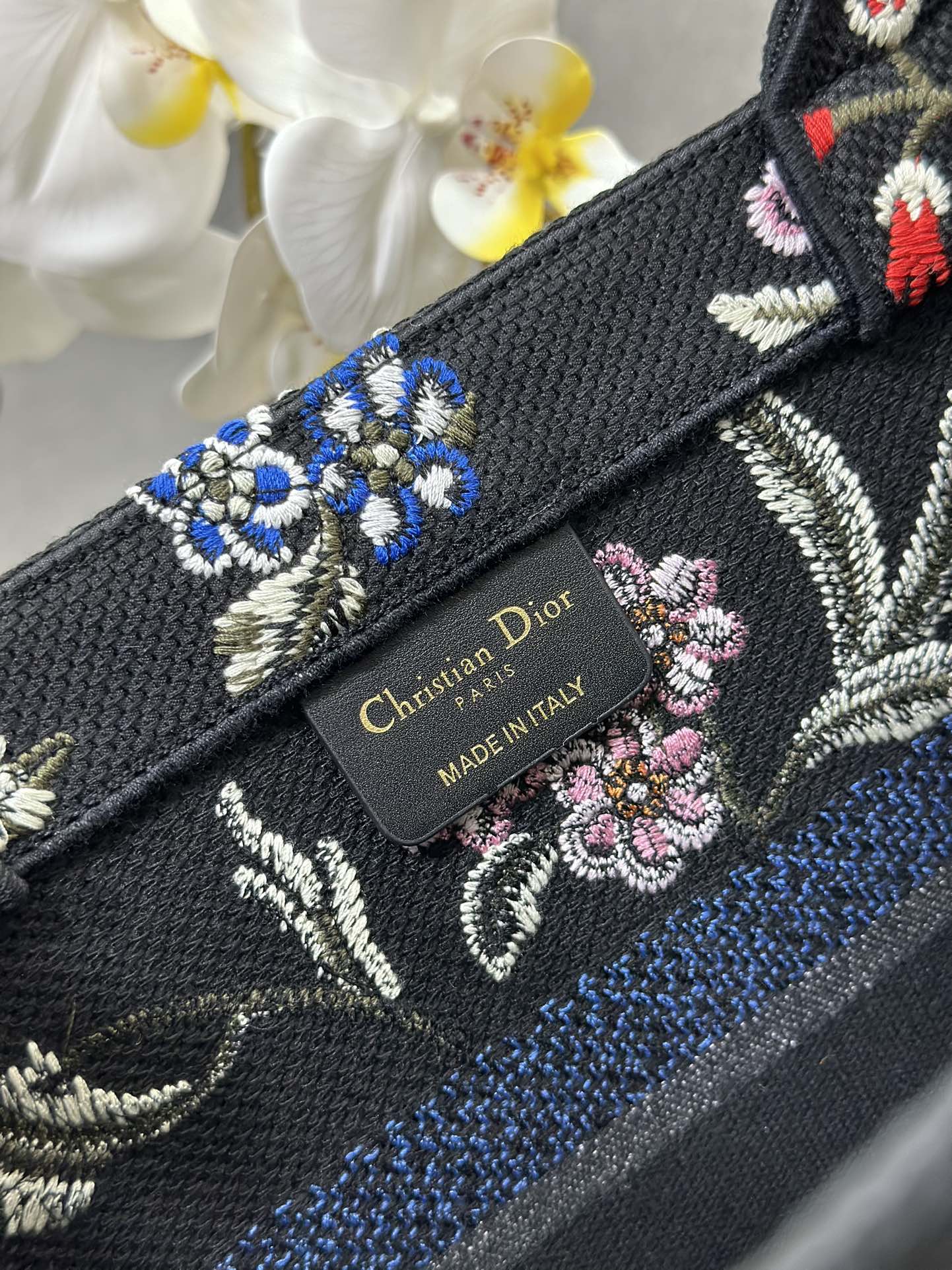 Handbag Dior M1286 size 42 x 35 x 18.5 cm - vstockx