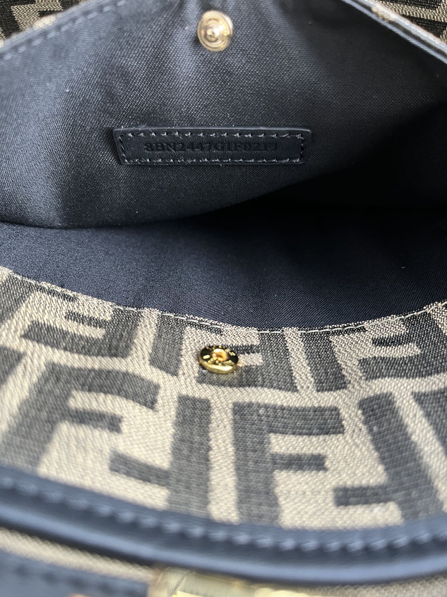 handbags FENDI 038 size:12*18*10cm - vstockx