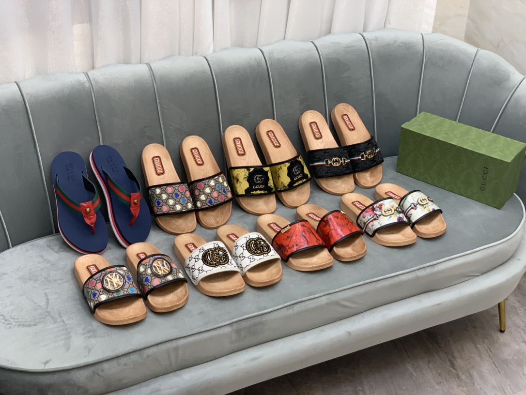Gucci Slippers 54 - vstockx