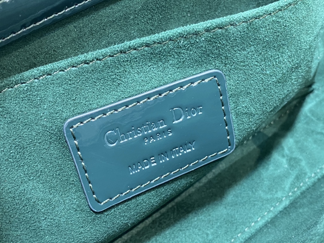 Handbag Dior size 26*6*14 cm - vstockx