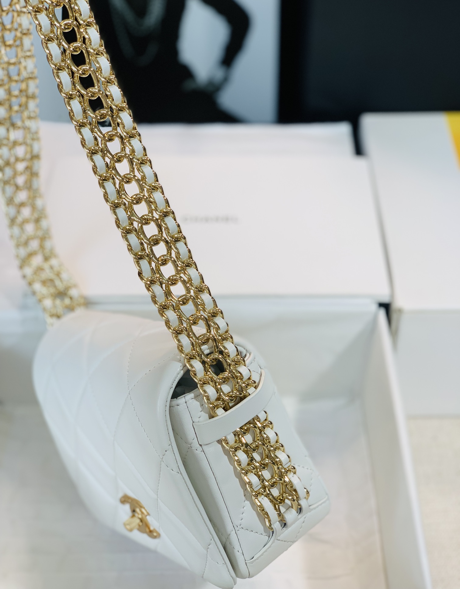 Handbag Chanel size 18 cm - vstockx