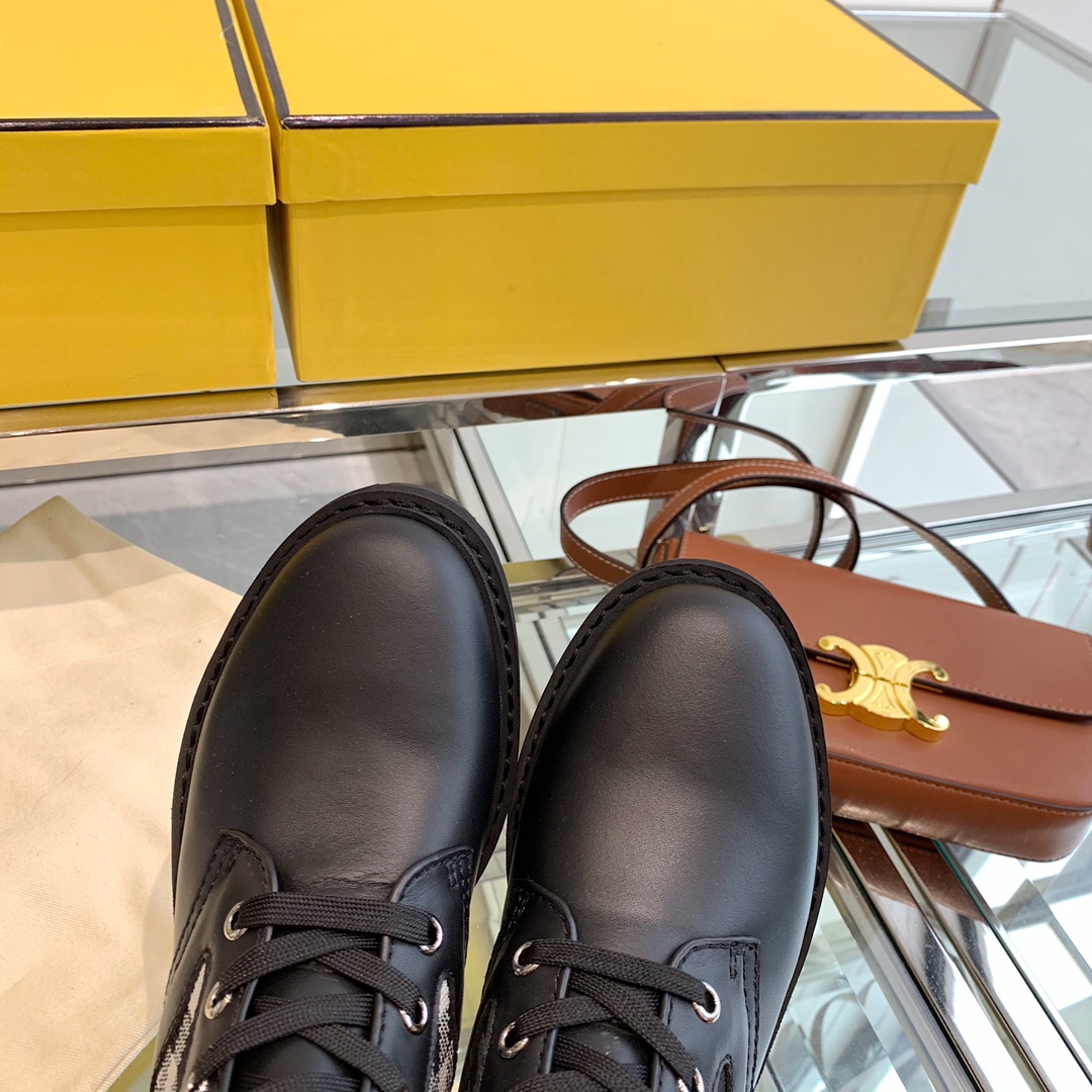 Fendi Boots 17 - vstockx