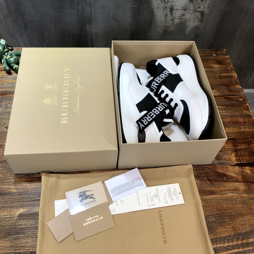 Burberry Vintage Sneaker 10 - vstockx