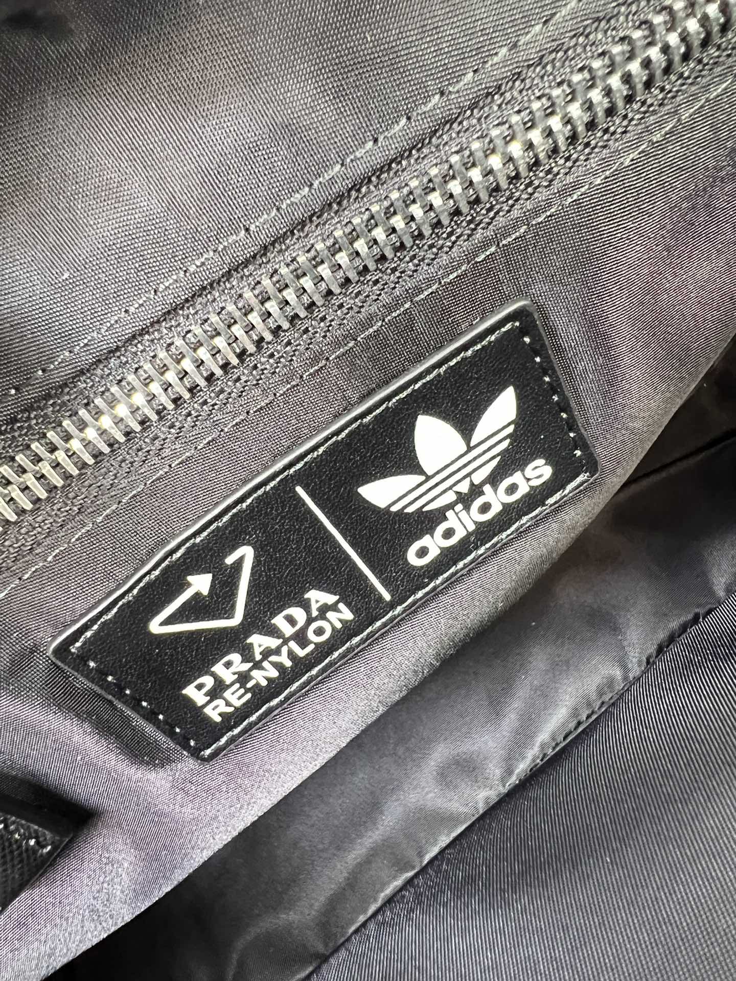 handbags prada 2VH142 25*19*7 - vstockx