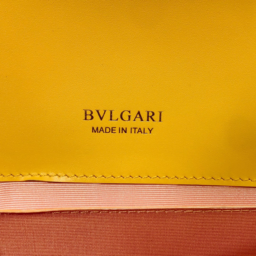 Handbags Bvlgari 29032 size:25*7.5*17 cm - vstockx