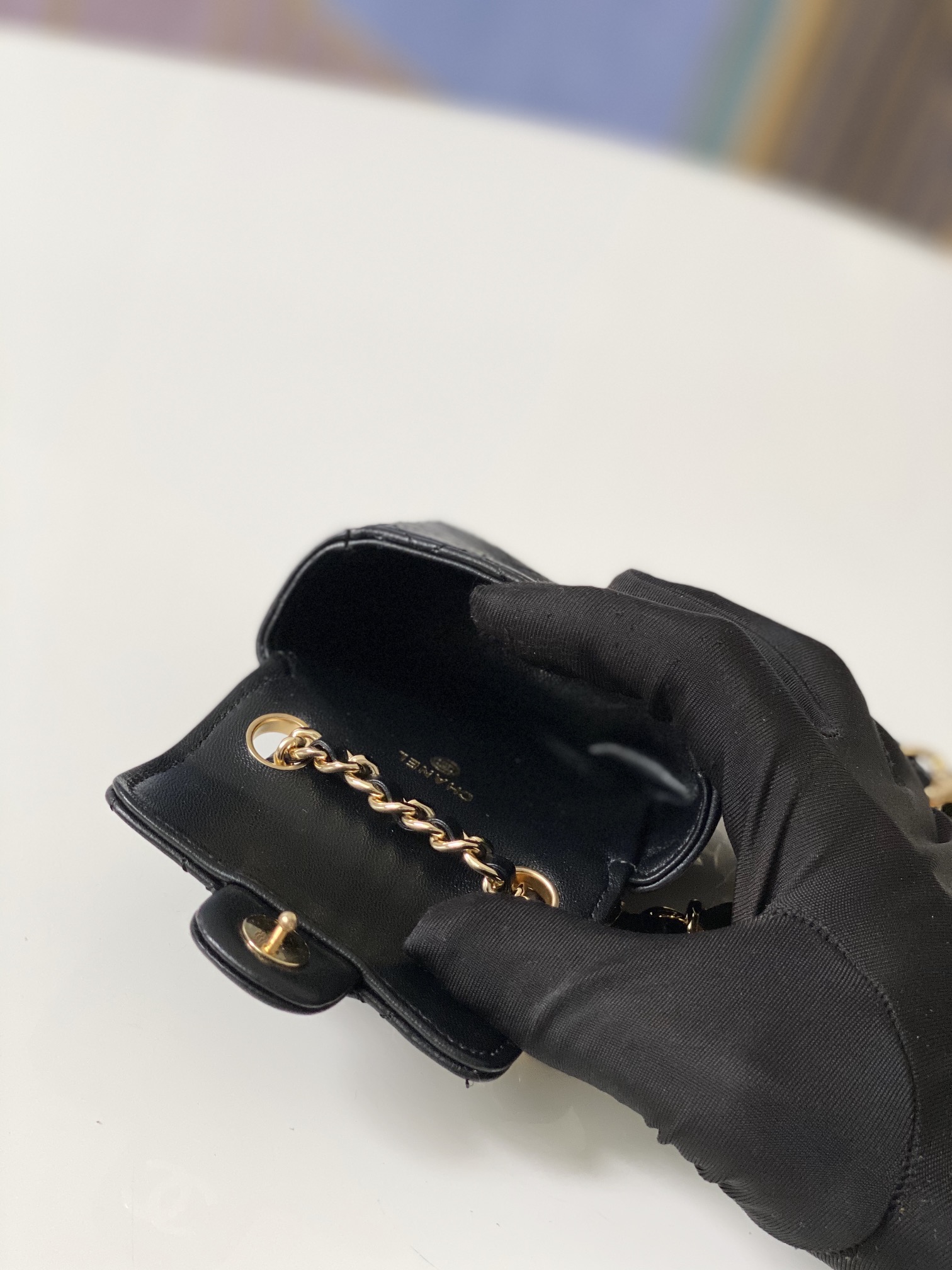 Handbag Chanel 2080 size 9.8.3 cm - vstockx