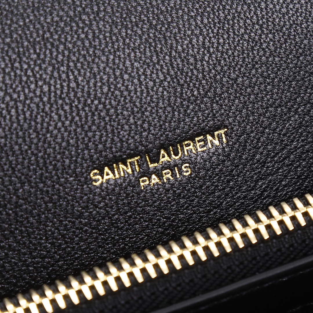 Handbags SAINT LAURENT 392737 size 24x17x6 cm - vstockx
