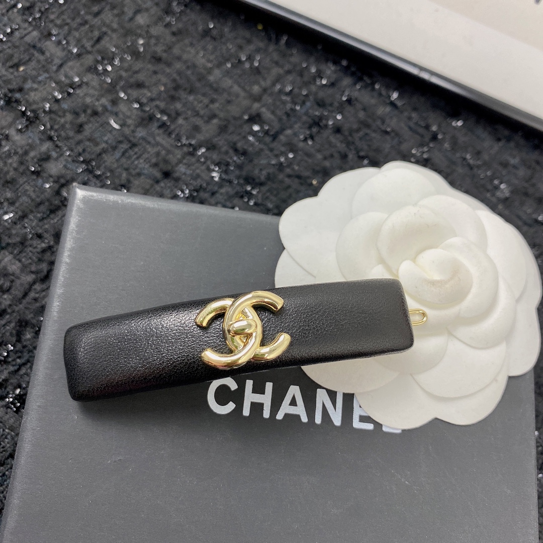 hairclip Chanel 1 - vstockx
