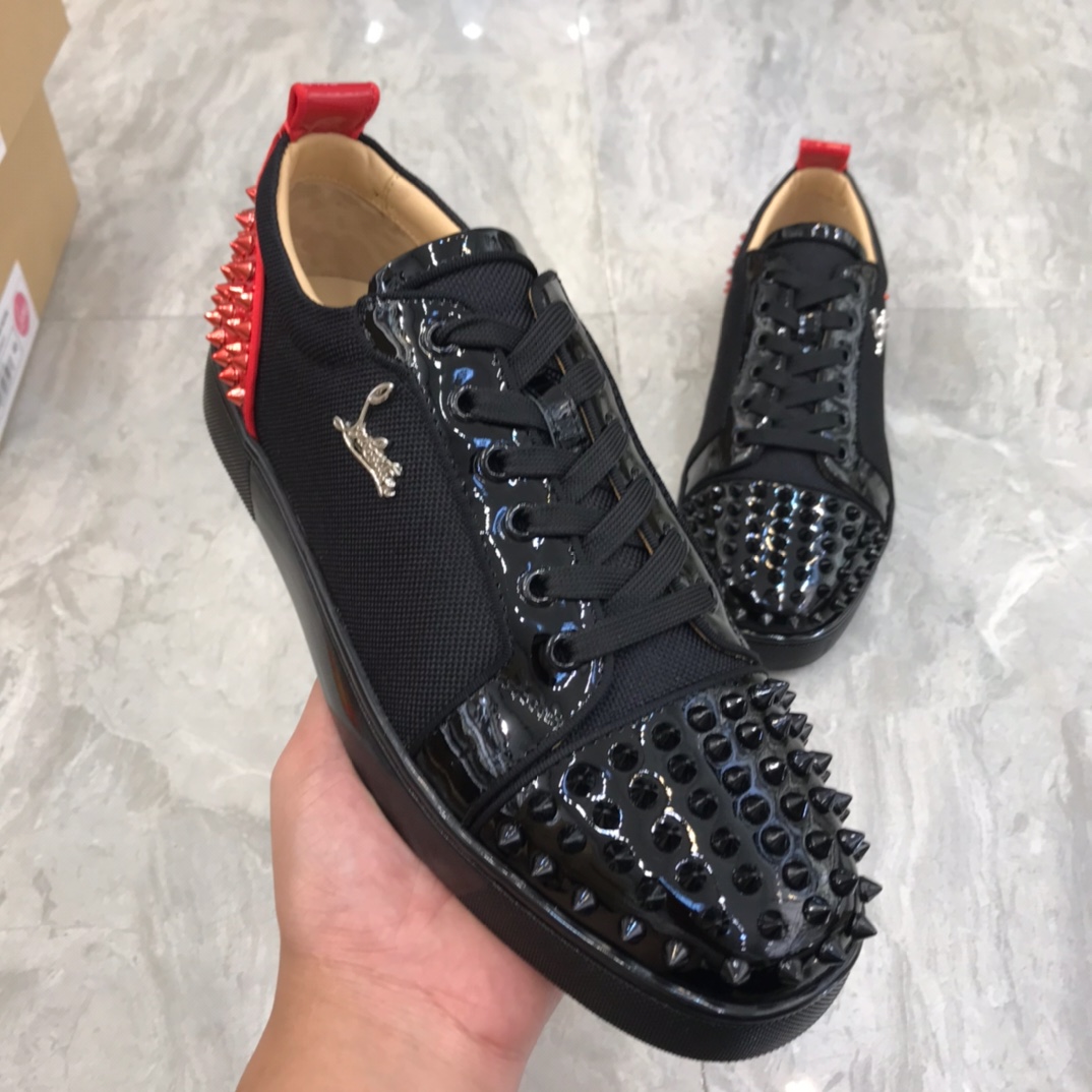 Christian Louboutin Louis Junior Spikes Orlato Flat Sneakers 55 - vstockx