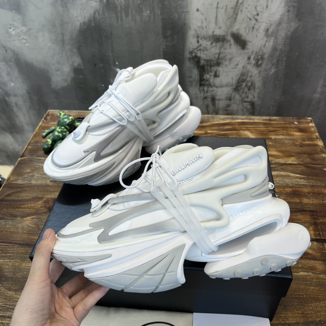Balmain Unicorn Low-Top White - vstockx