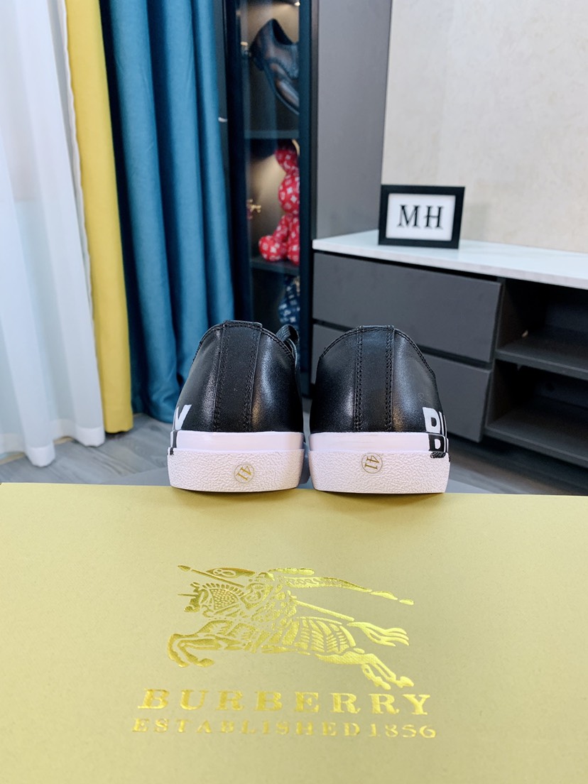 Burberry Gabardine Icon Stripe Logo Print Black White - vstockx