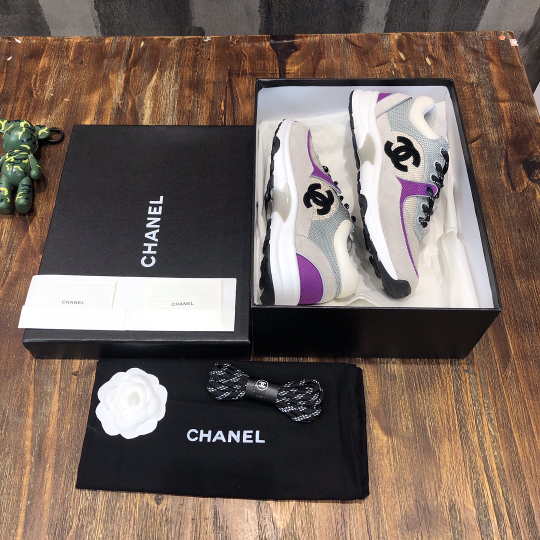 Chanel Fabric & Suede Calfskin Low Top Sneaker 3 - vstockx