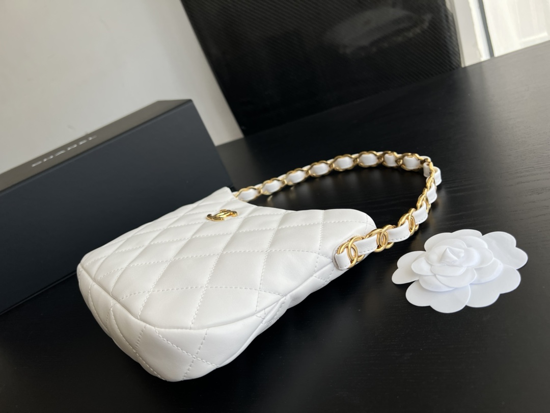 Handbag Chanel size 17.5cm24cm6 cm - vstockx