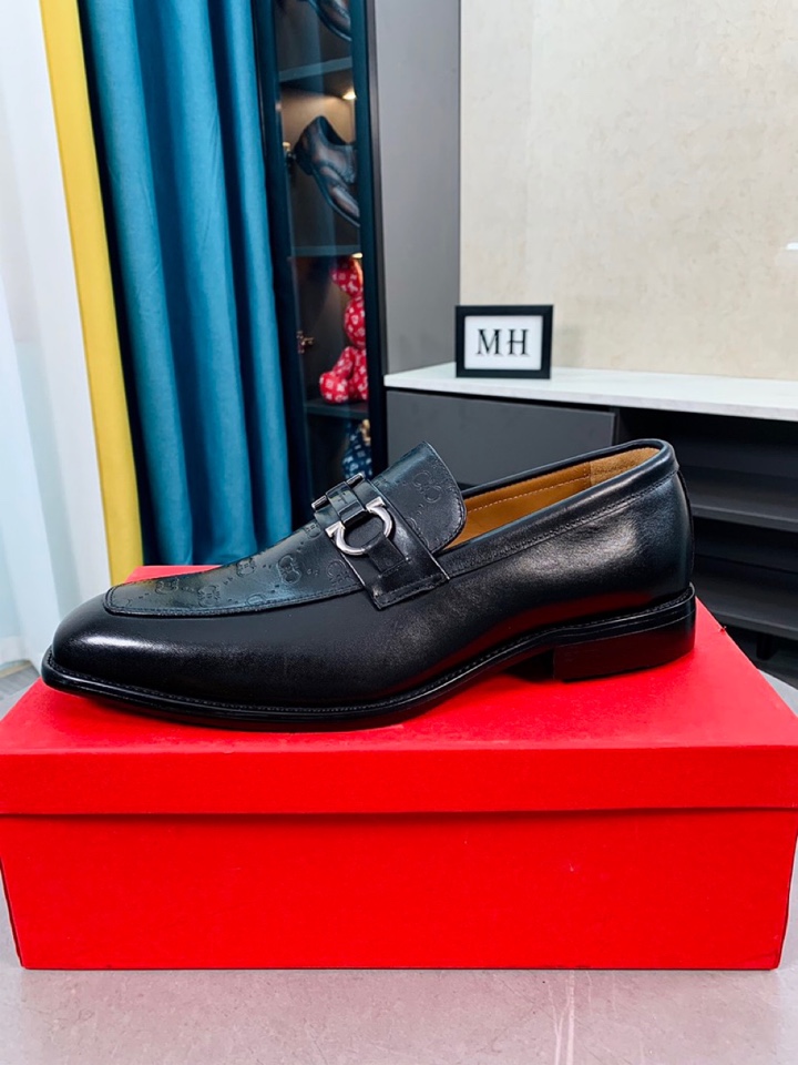 Salvatore Ferragamo Boots 29 - vstockx