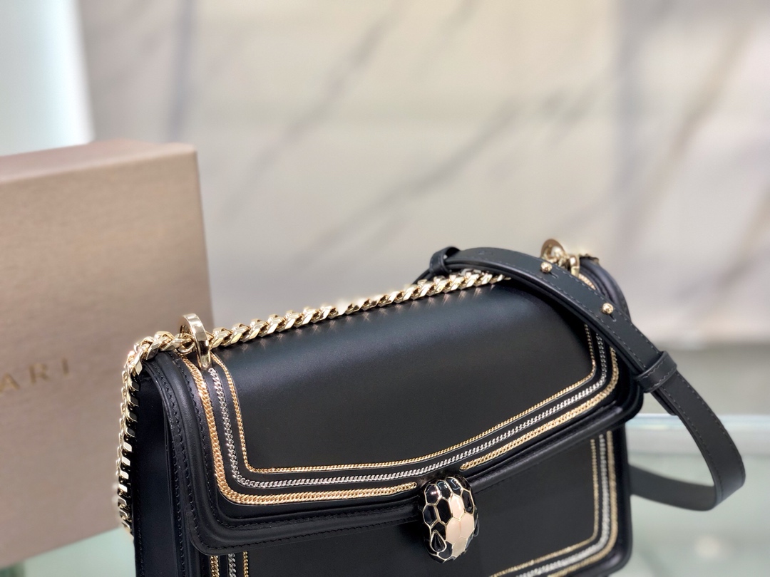 Handbags Bvlgari 288656 size:24*16*6.5 cm - vstockx