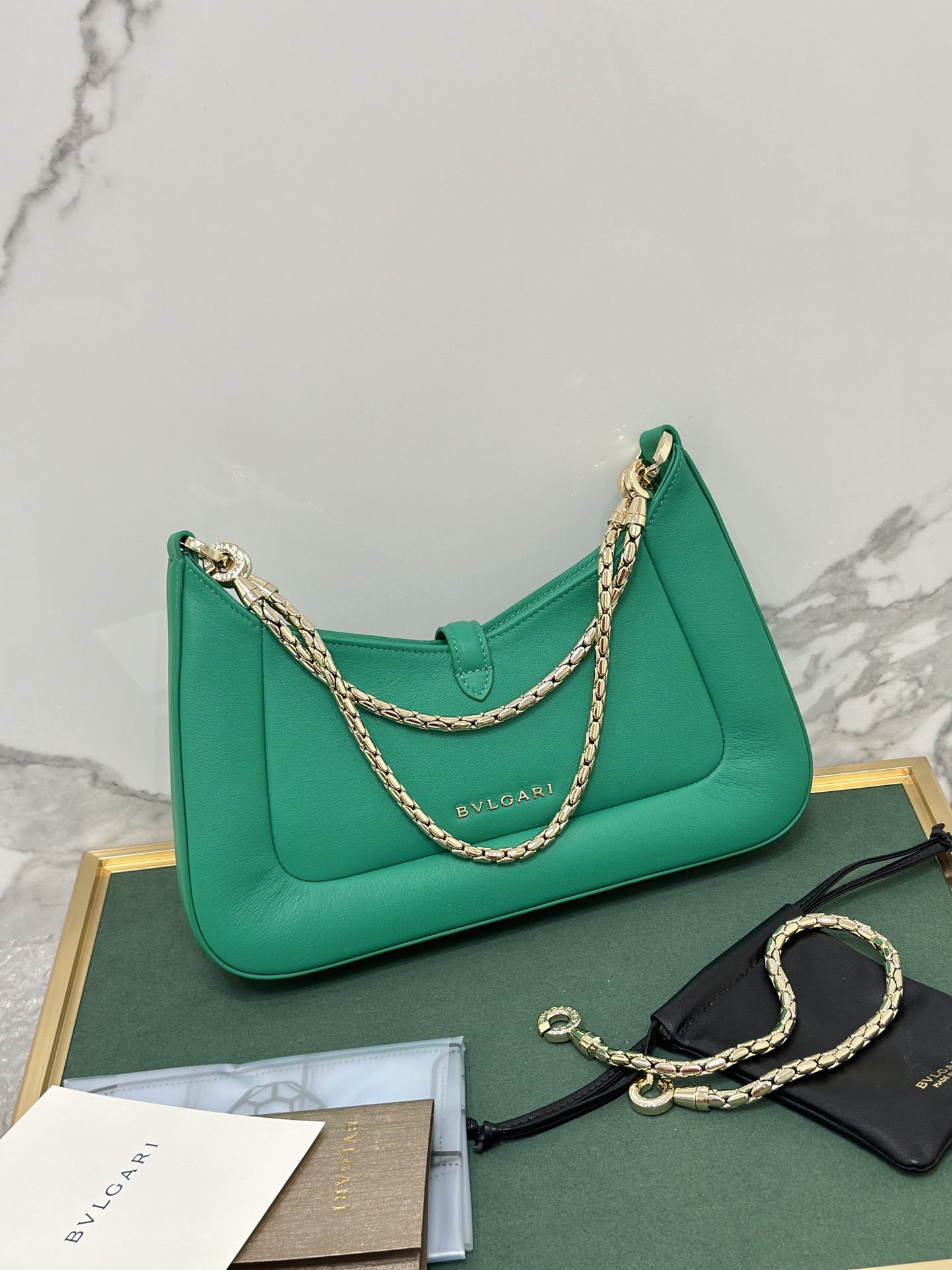 Handbags Bvlgari 293208 size:27.5*18*3.5 cm - vstockx