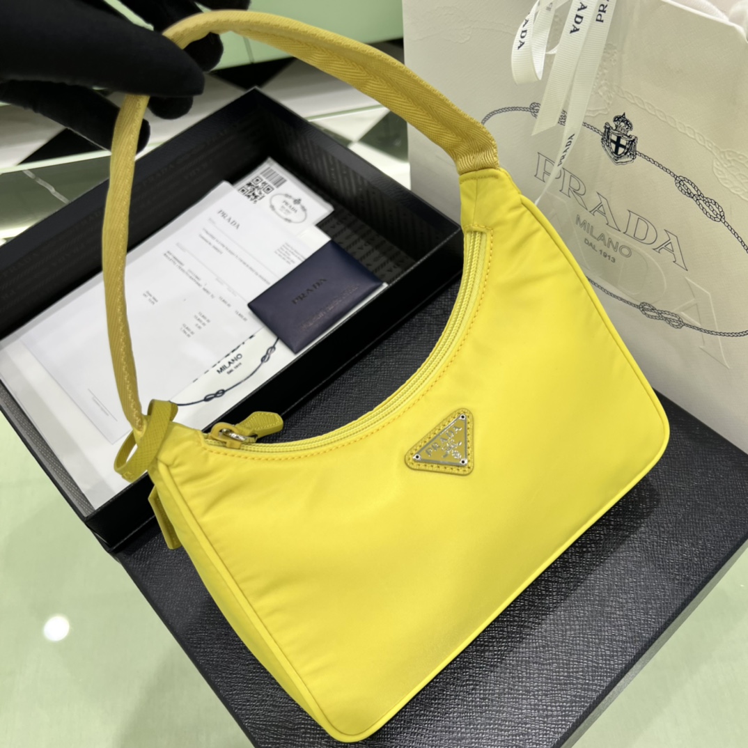 handbags prada Hobo 1NE515 re-edition 2000 Size:22*17*6 - vstockx