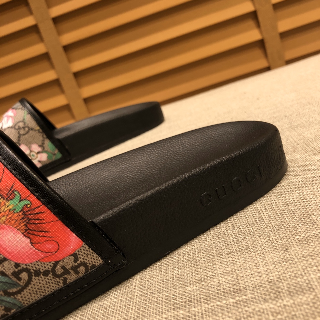 Gucci Slippers 18 - vstockx