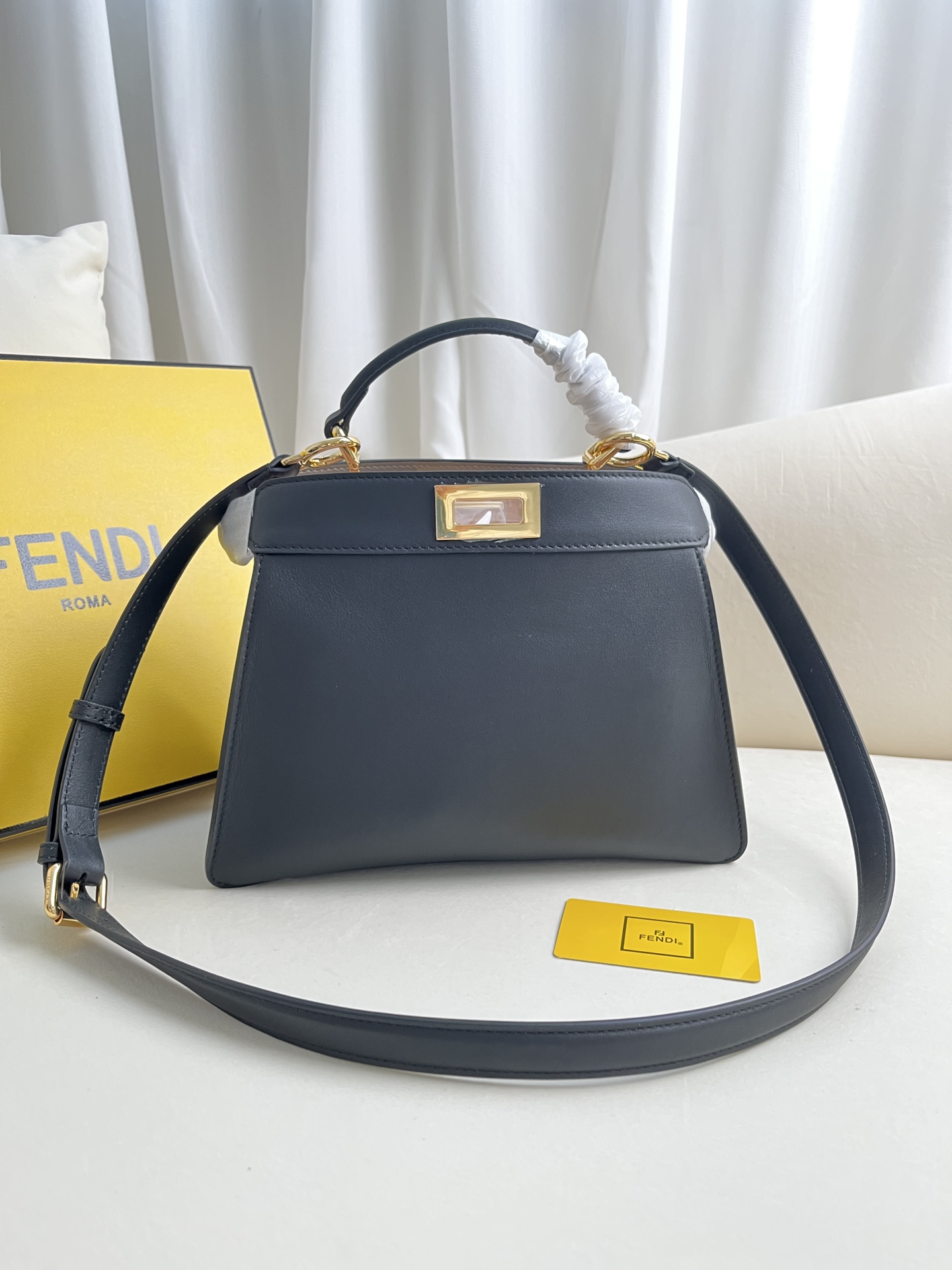 handbags FENDI 0229 size:27*21*11cm - vstockx