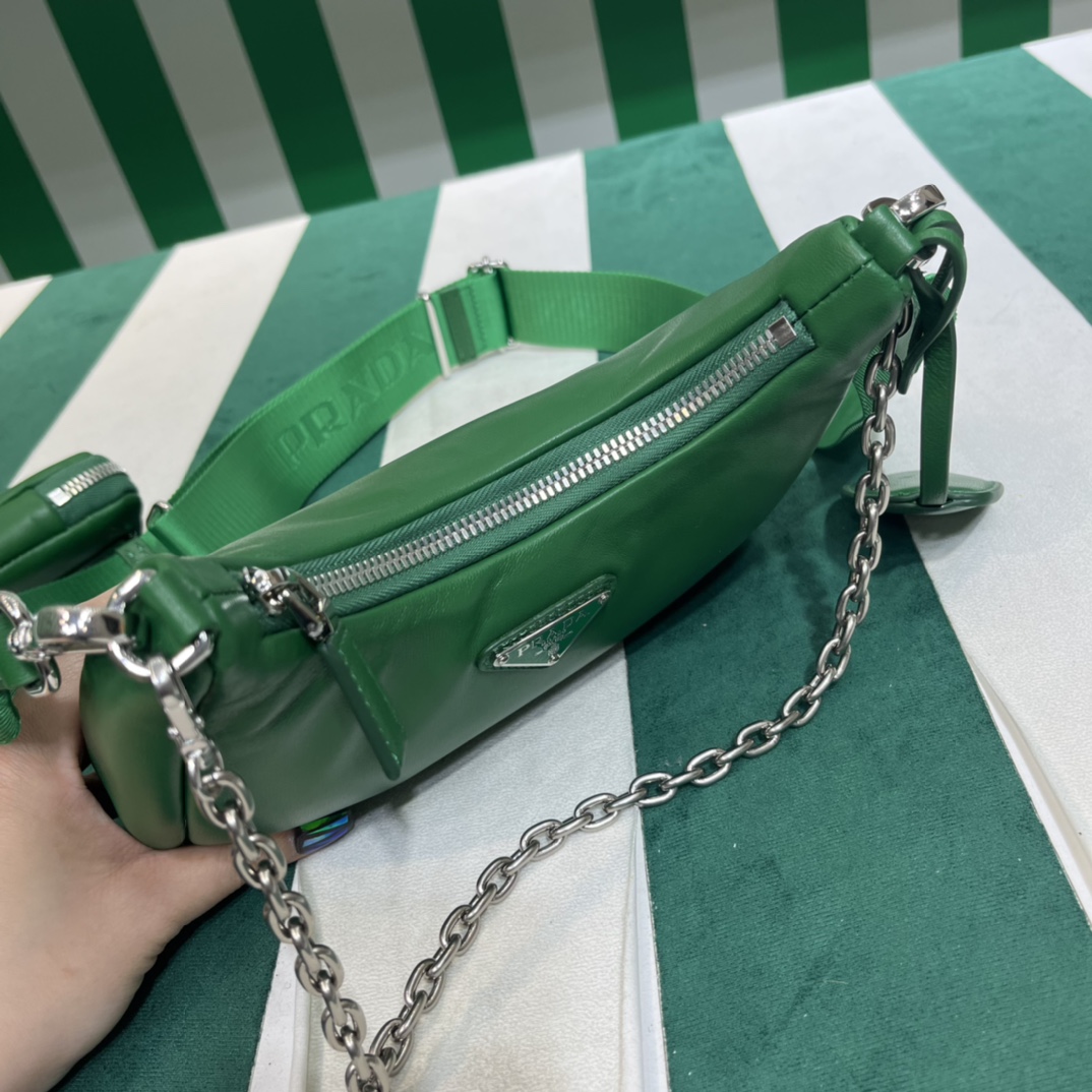 Handbags Prada 1BH240 size:22*12*6 cm - vstockx