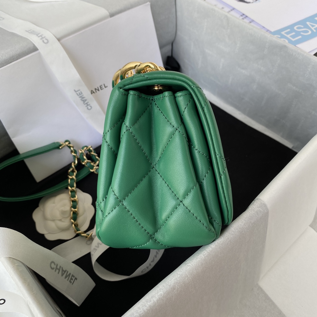 Handbag Chanel AS3366 size 20X9X13.5 Cm - vstockx