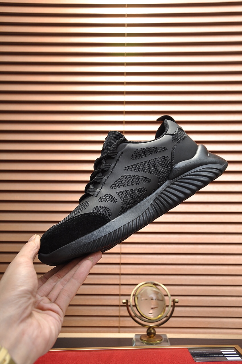 HUGO BOSS Low Top Sneaker 2 - vstockx