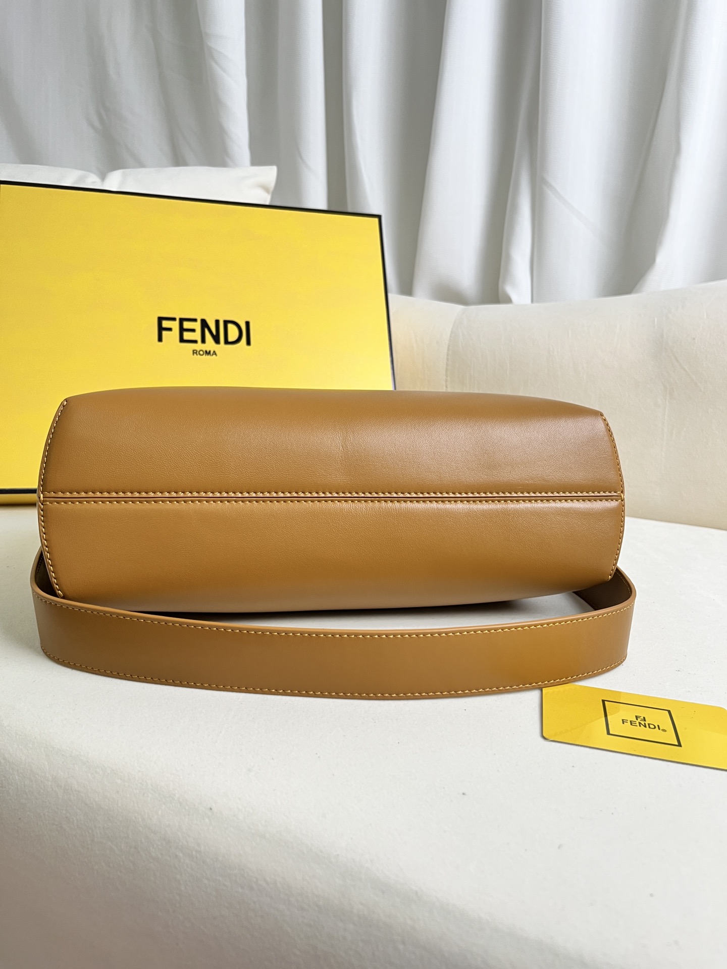 handbags FENDI 209 size:32.5*15*23.5cm - vstockx