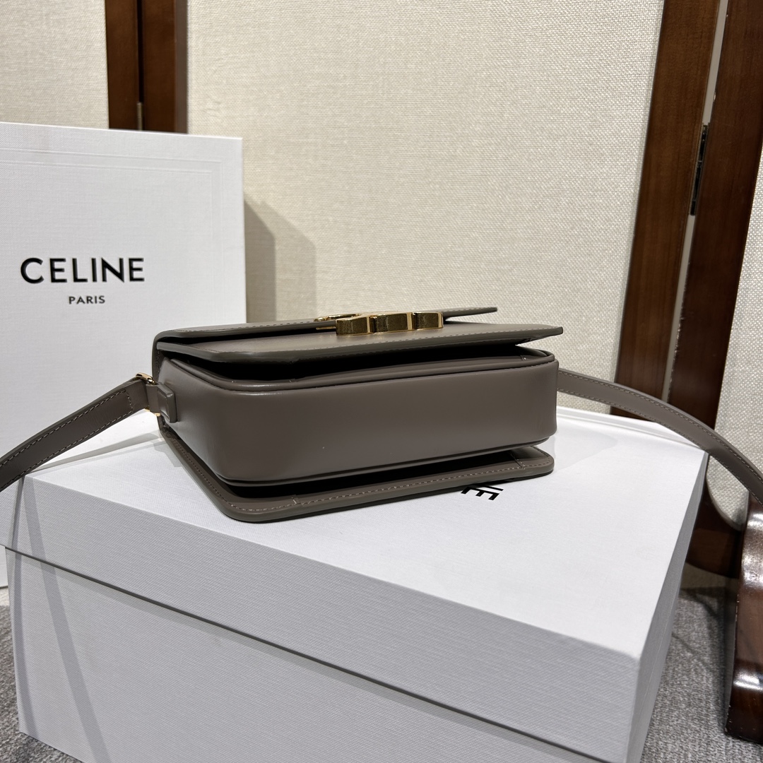Handbags CELIN TEEN TRIOMPHE BAG 188423 size:18.5*14*5 cm - vstockx