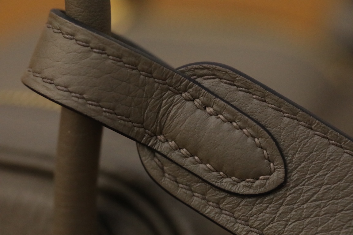 Handbags Hermes Lindy mini tc - vstockx