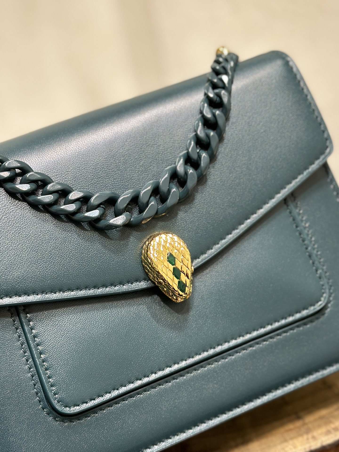 Handbags Bvlgari 290763 size:20*14*8 cm - vstockx