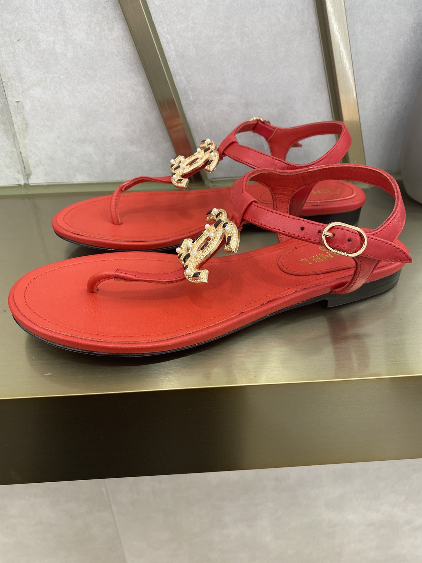 Chanel Slides 37 - vstockx