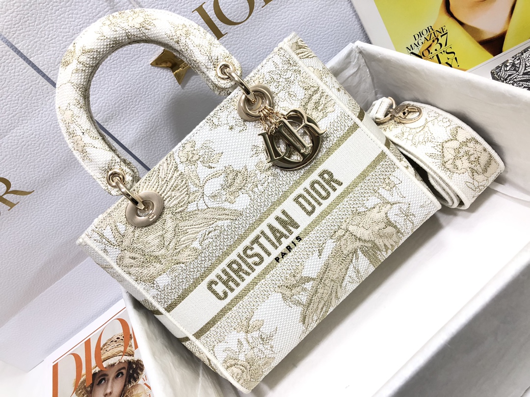 Handbag Dior M0565 size 24 x 20 x 11 cm - vstockx