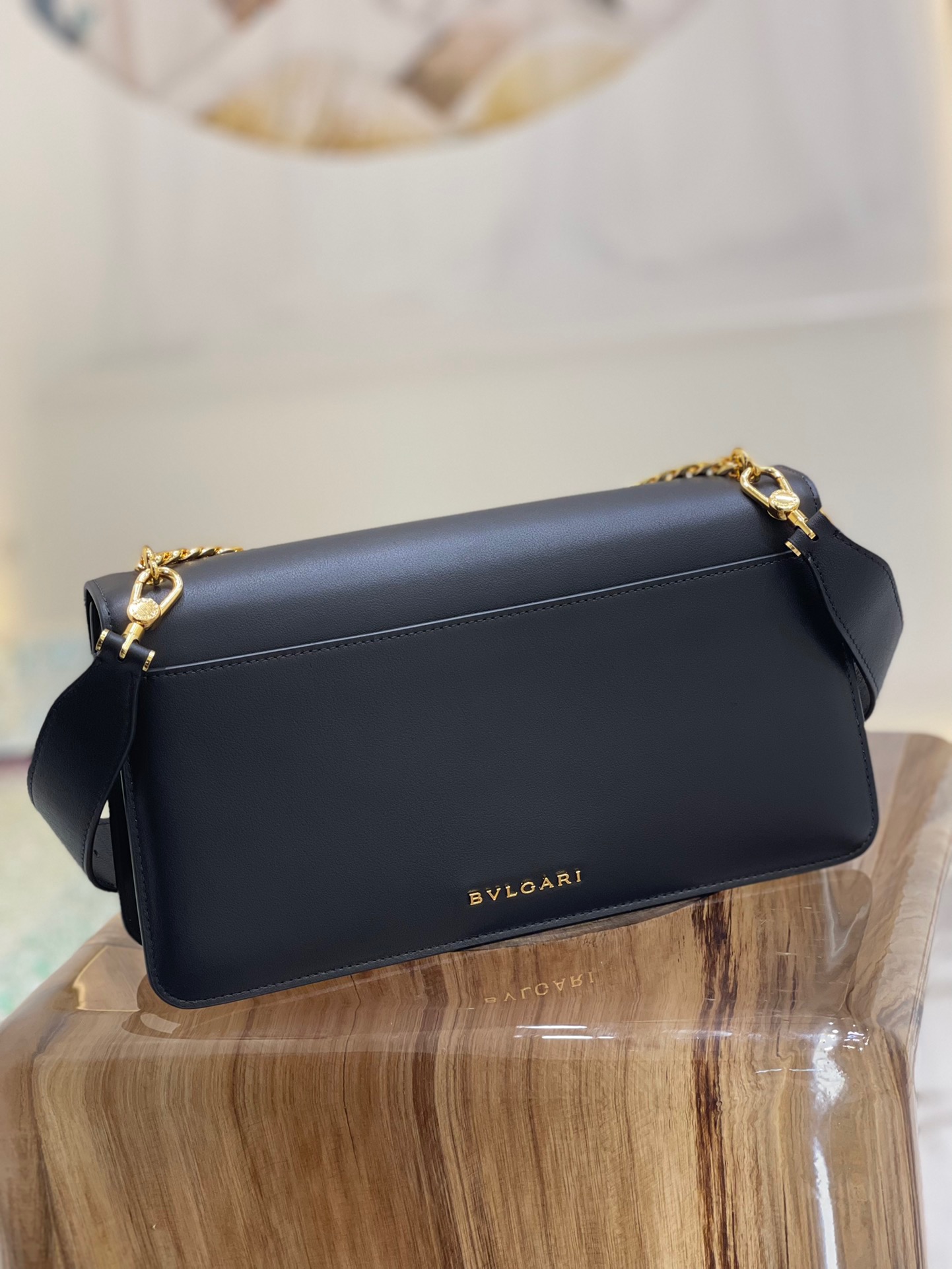 Handbags Bvlgari 292033 size:28*17*6 cm - vstockx