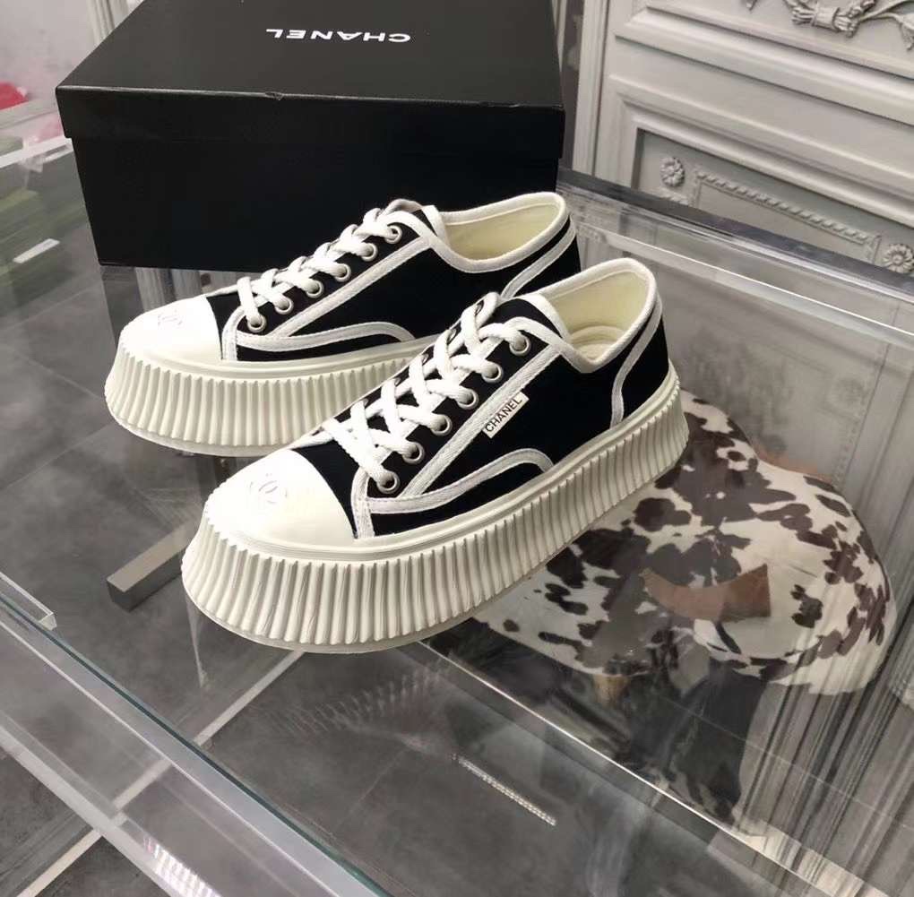 Chanel Platform Sneaker 26 - vstockx