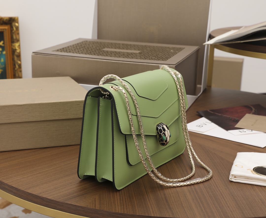 Handbags Bvlgari 29032391050 size:25*17*8 cm - vstockx