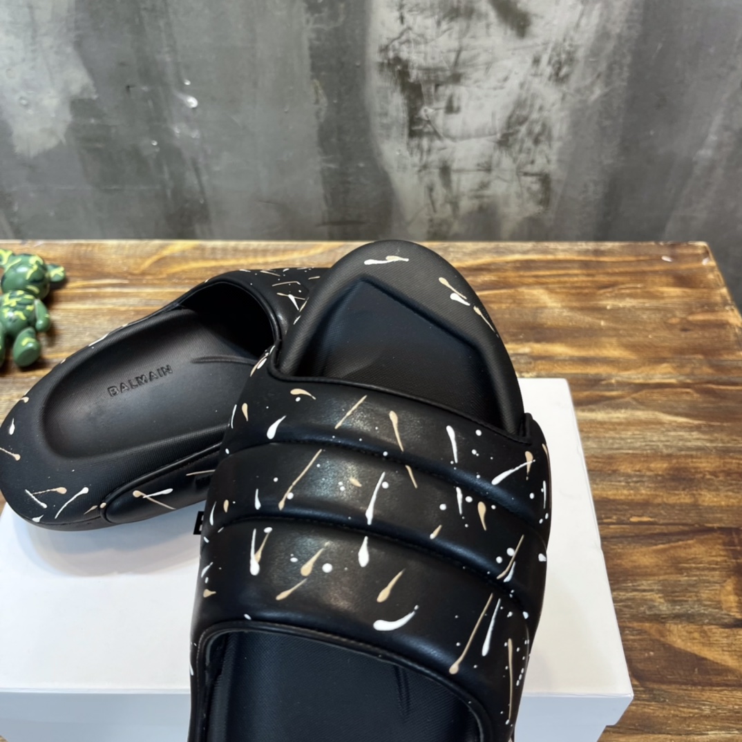 Balmain Quilted leather B-IT mules 1 - vstockx