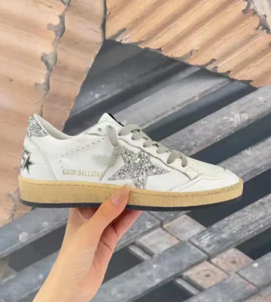Golden Goose Superstar distressed-finish sneakers 35 - vstockx