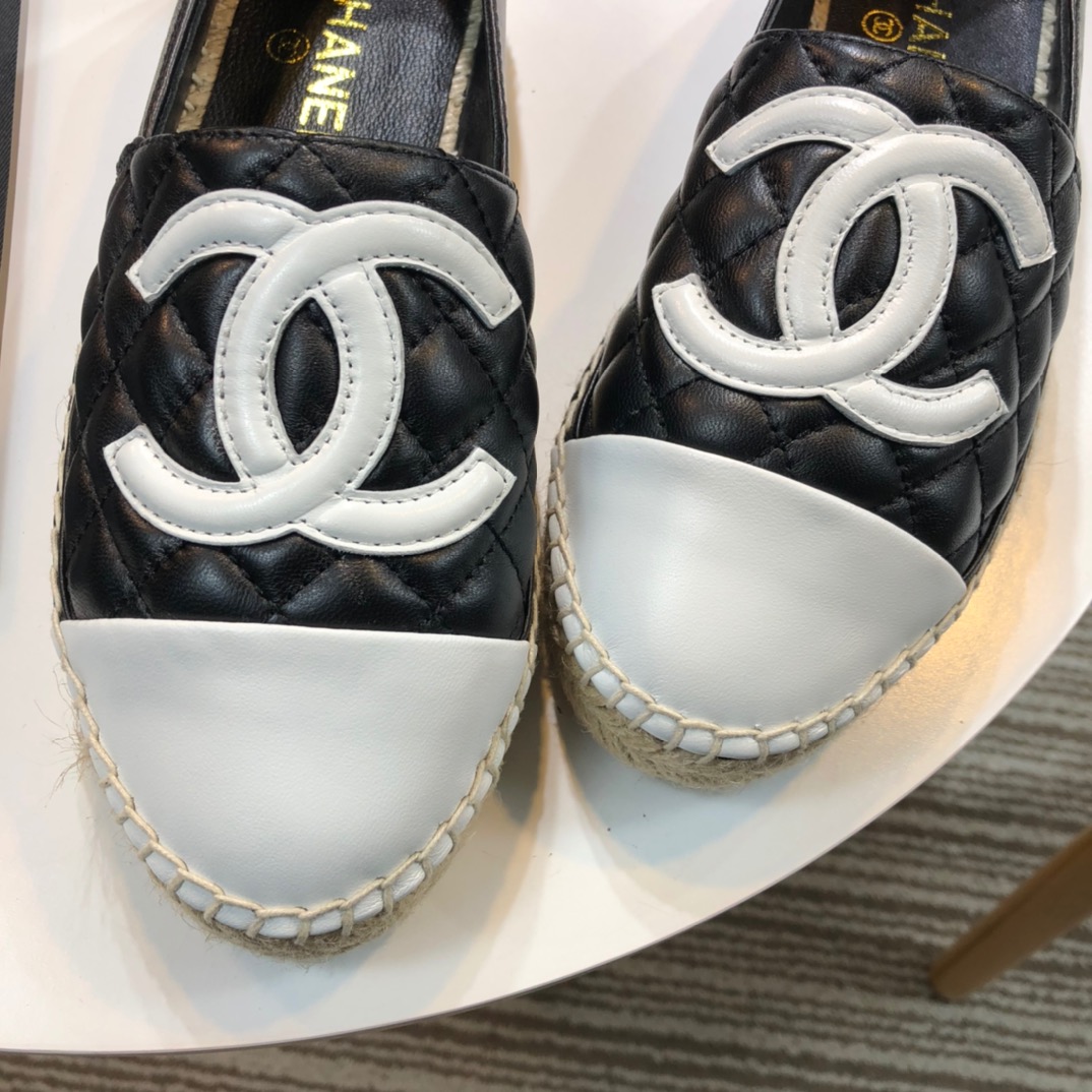 Chanel Loafers 60 - vstockx