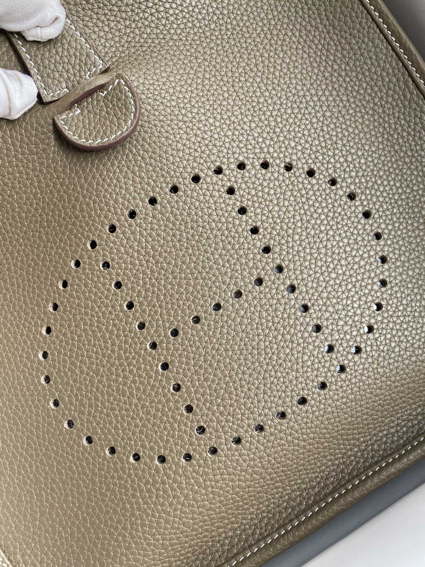 Handbags Hermes Evelyn size:29 cm - vstockx