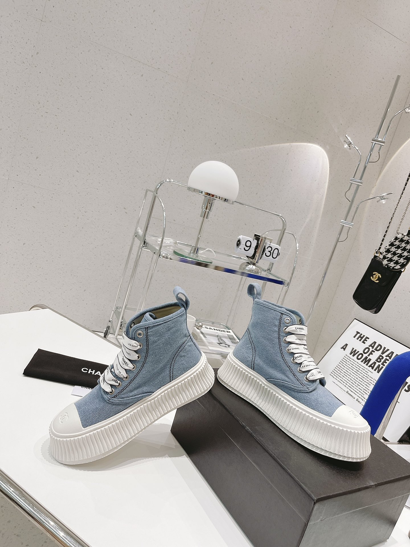 Chanel Platform Sneaker 11 - vstockx