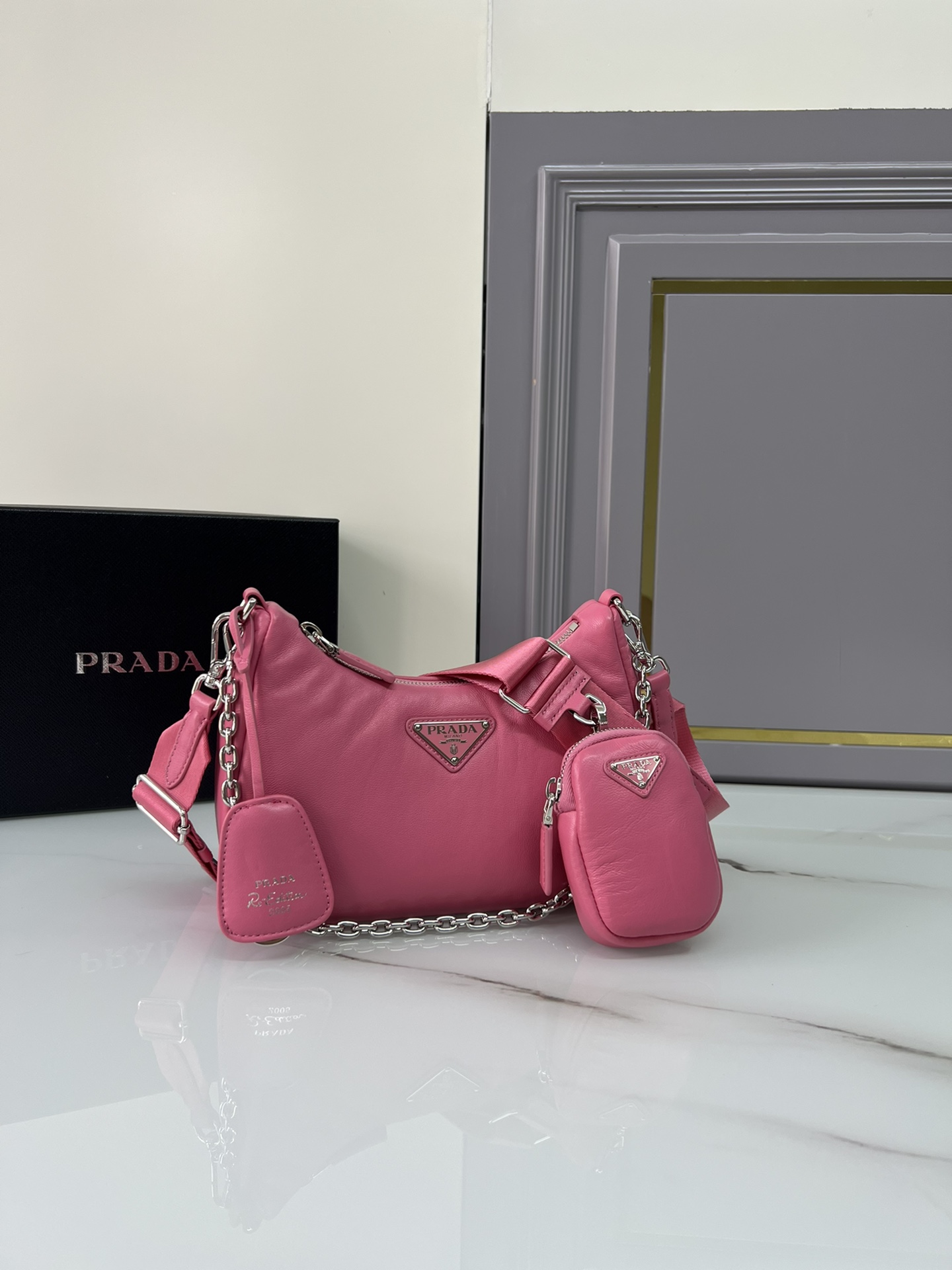 handbags prada 1BH204 22*18*6.5 - vstockx