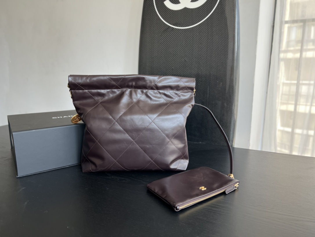 Handbag Chanel size 35cmx37cmx7 cm - vstockx