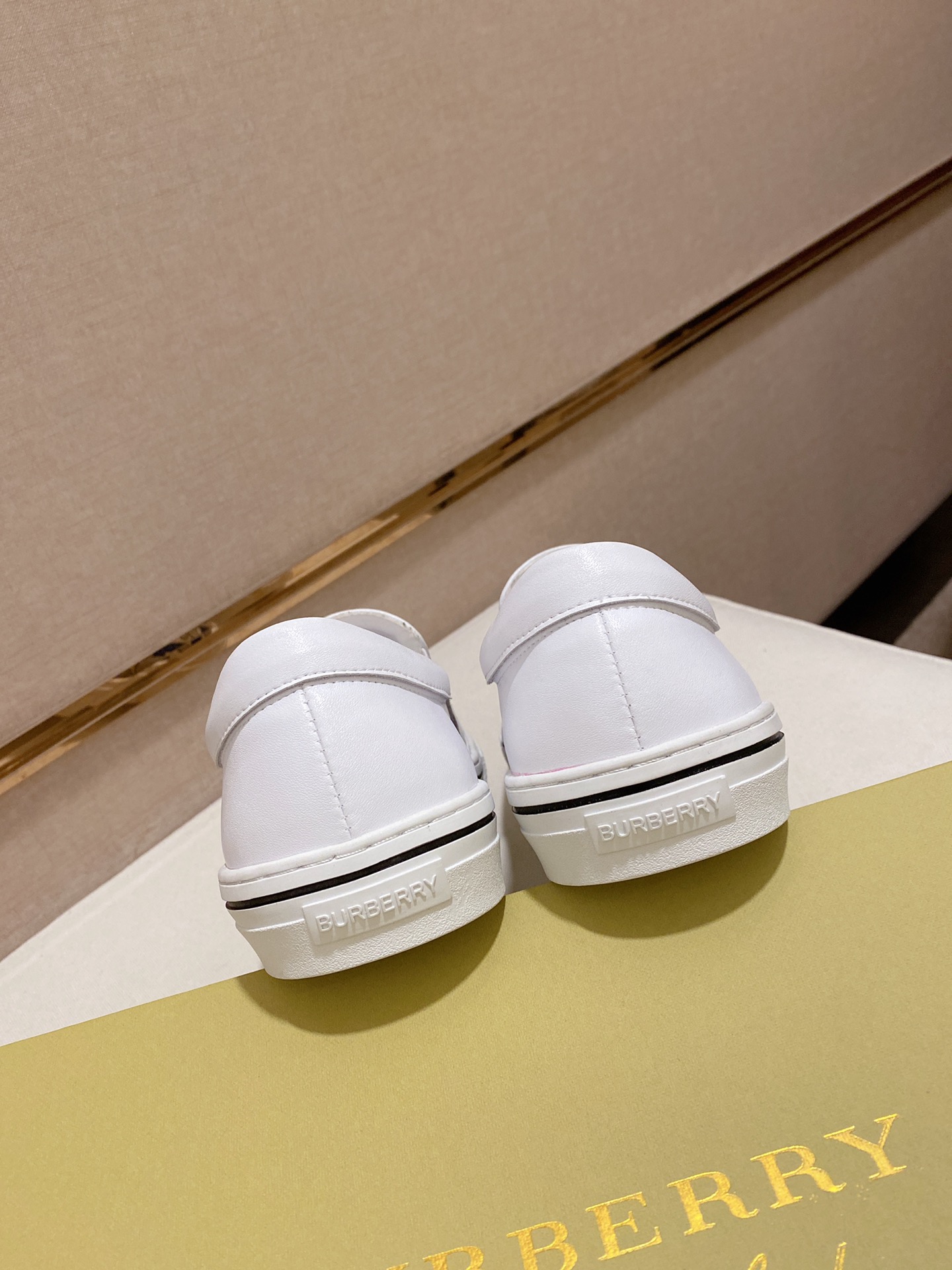 Burberry Perforated Check Sneaker 22 - vstockx