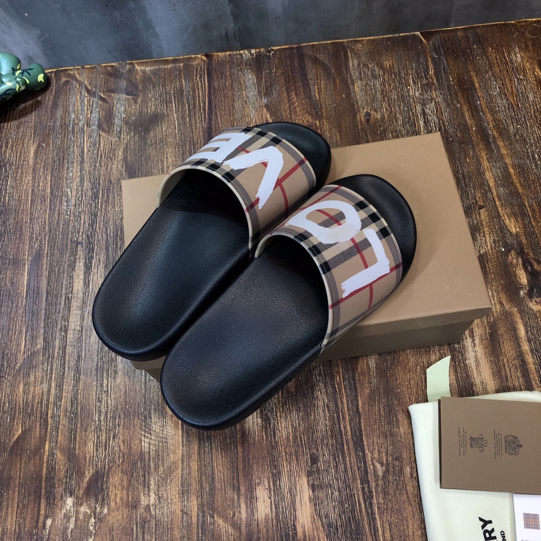 Burberry Slipper 1 - vstockx