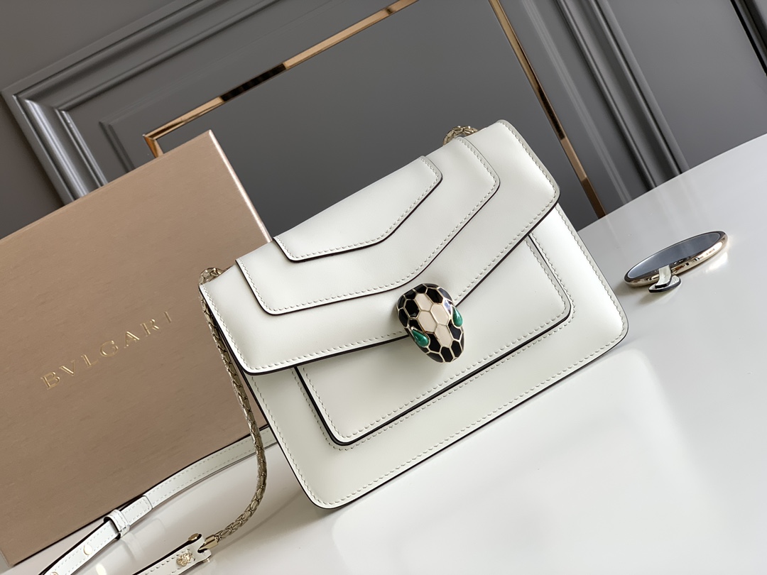 Handbags Bvlgari Serpenti Forever size:25*17*8 cm - vstockx